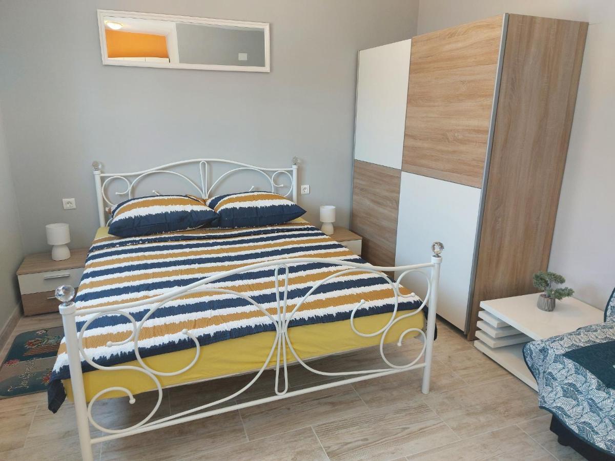 Studio Apartment Palmira Ližnjan Buitenkant foto